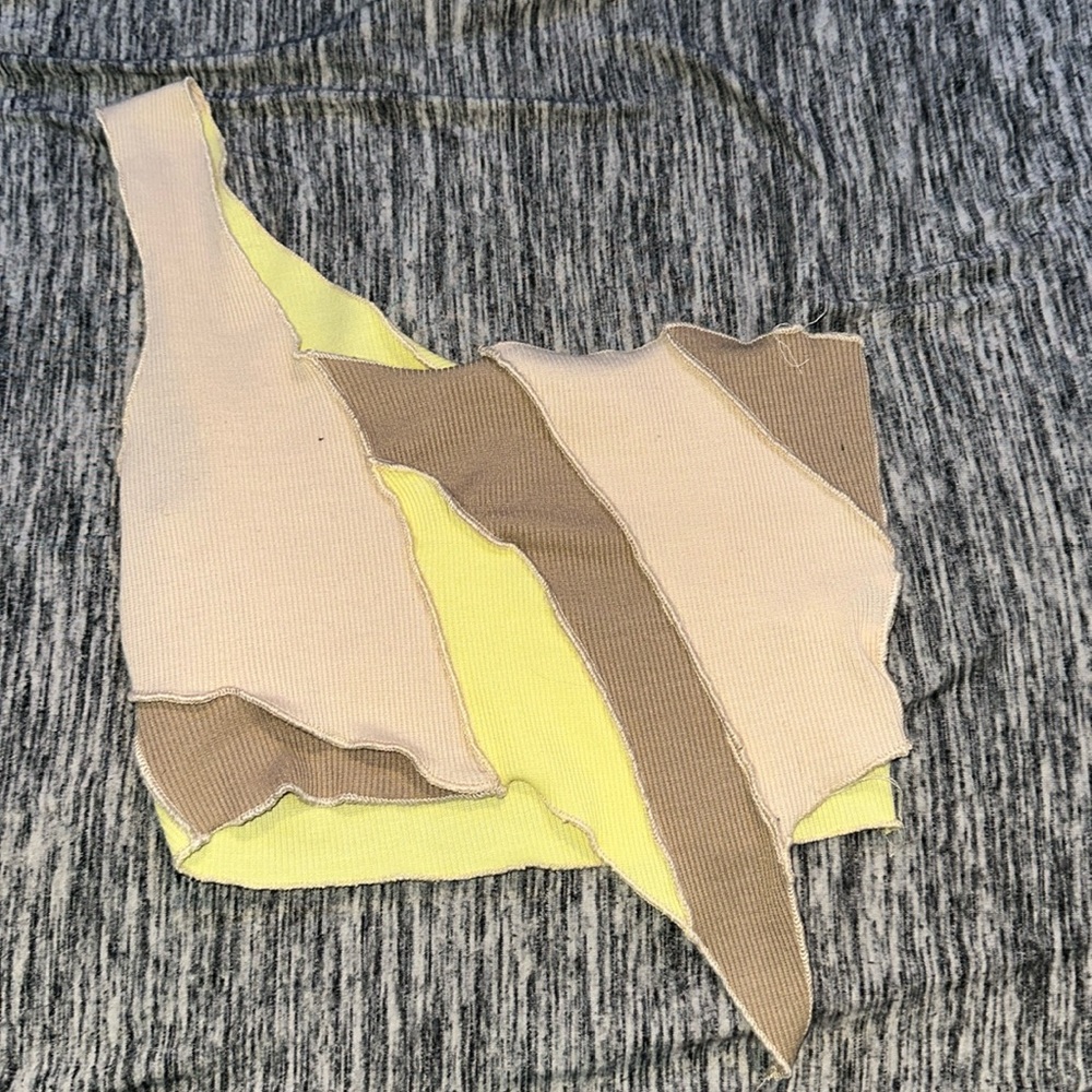 Boutique one strapped crop top!